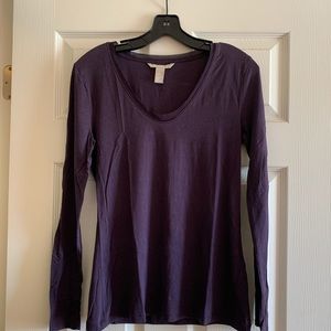 Banana Republic Long Sleeve Scoop Neck T-Shirt, Size Small.
